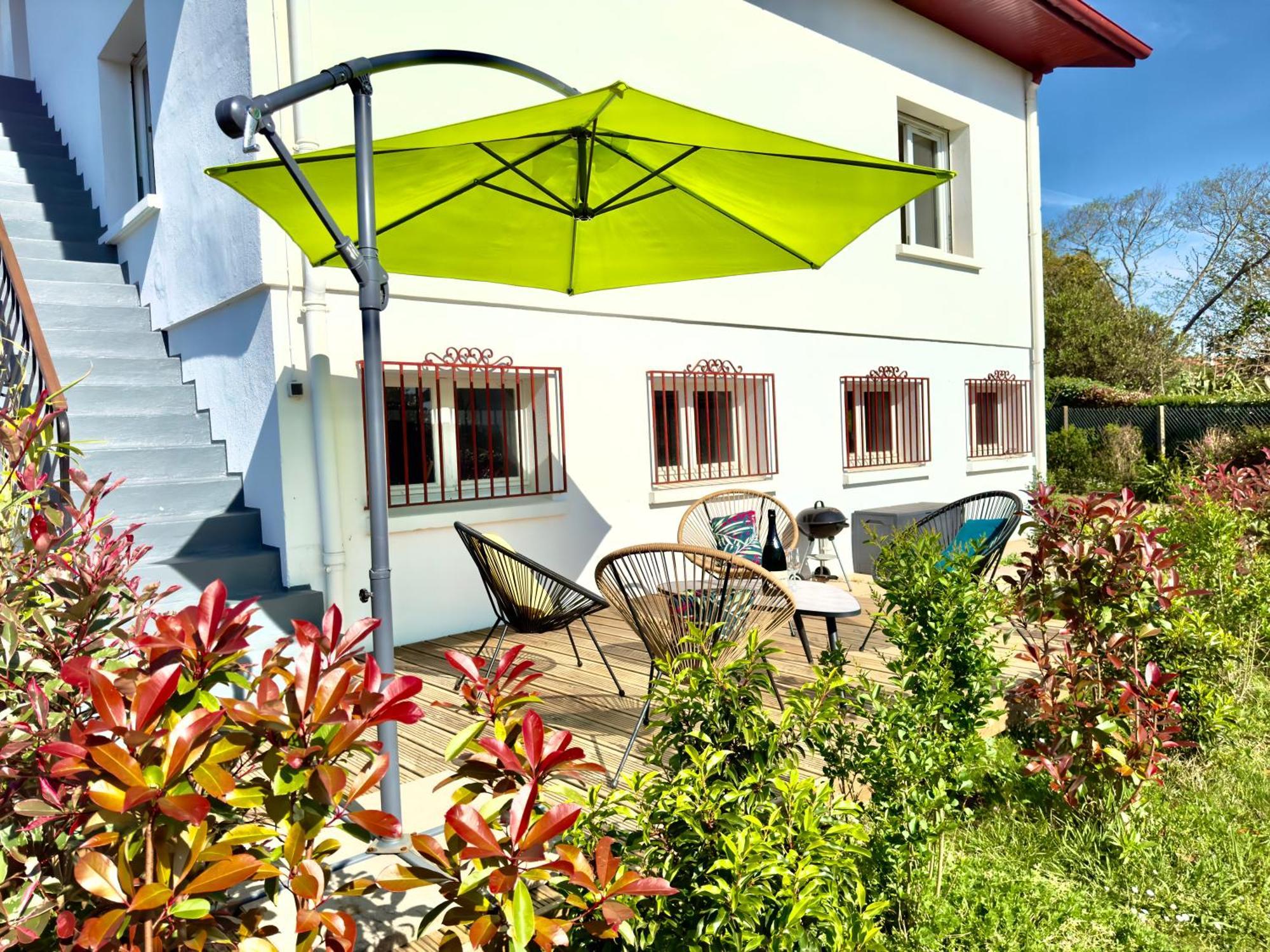 Maison Des Chenes 64 - Independant Apartment With Terrasse Boucau Zewnętrze zdjęcie